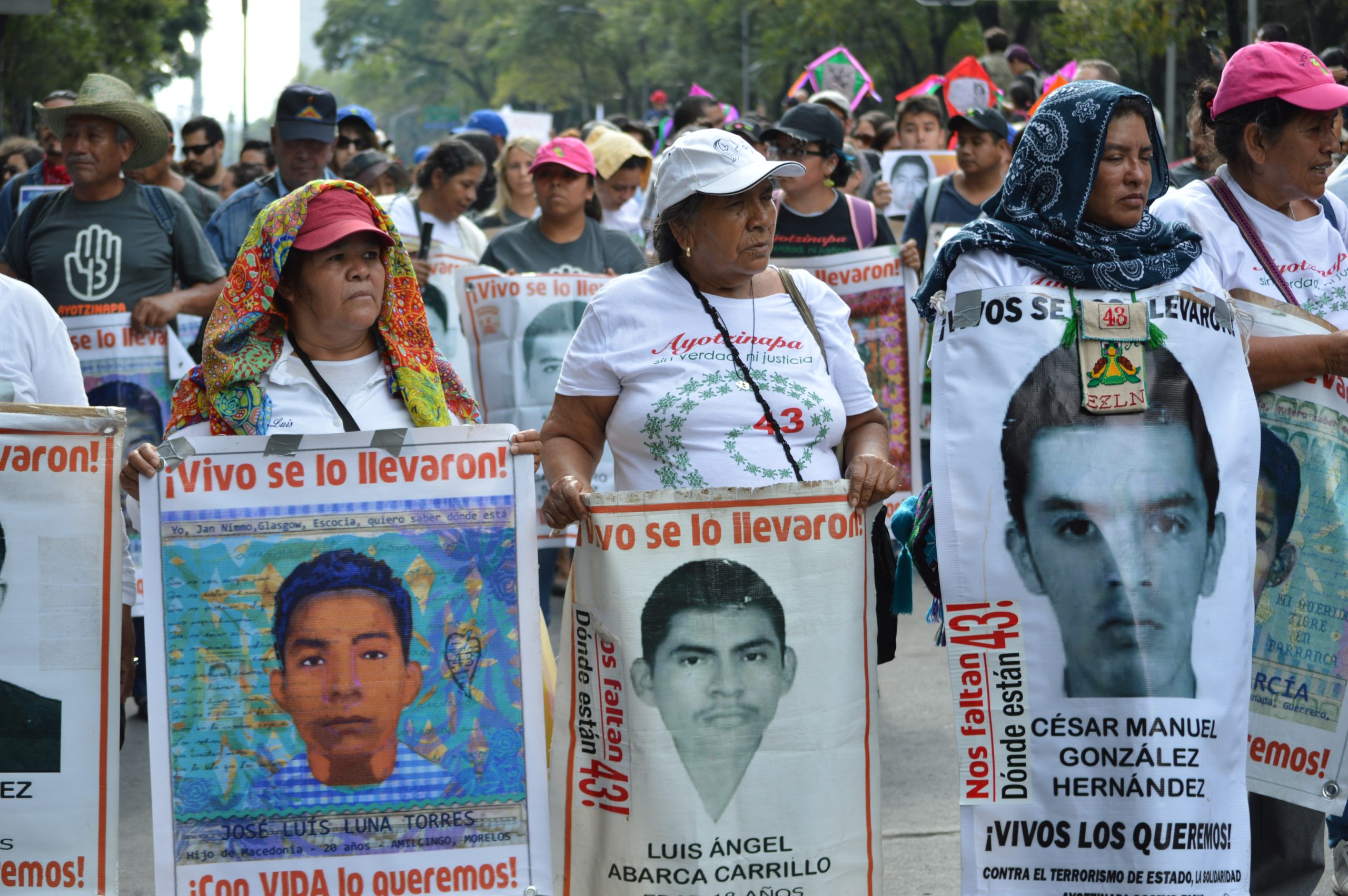 AMLO niega que Sedena y Semar negaran información del caso Ayotzinapa